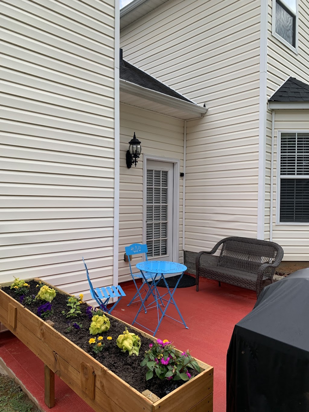 Fence cleaning service